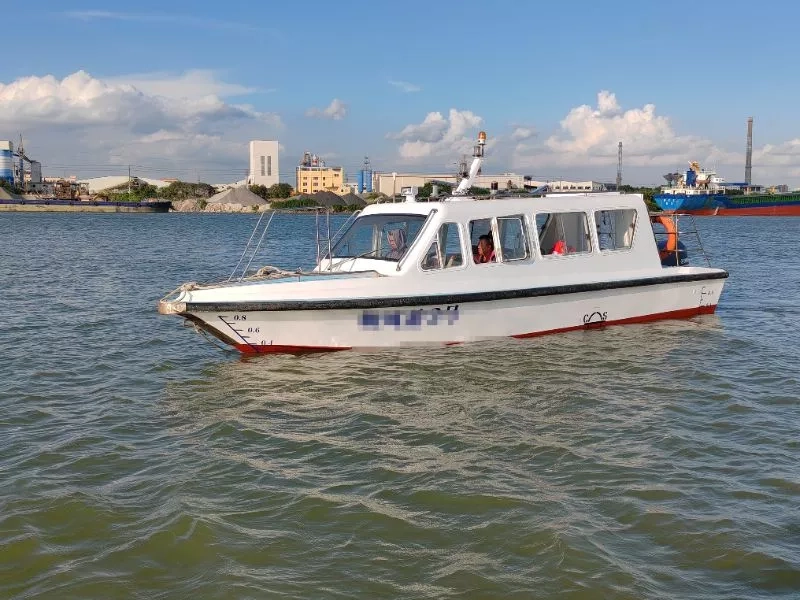 A3374 出售沿海交通艇，沿海航区，证书写交通艇，8.9米长，2.45米宽，核载12人，配员2人，配雅马哈200，ccs证书，珠三角看船。 (2)