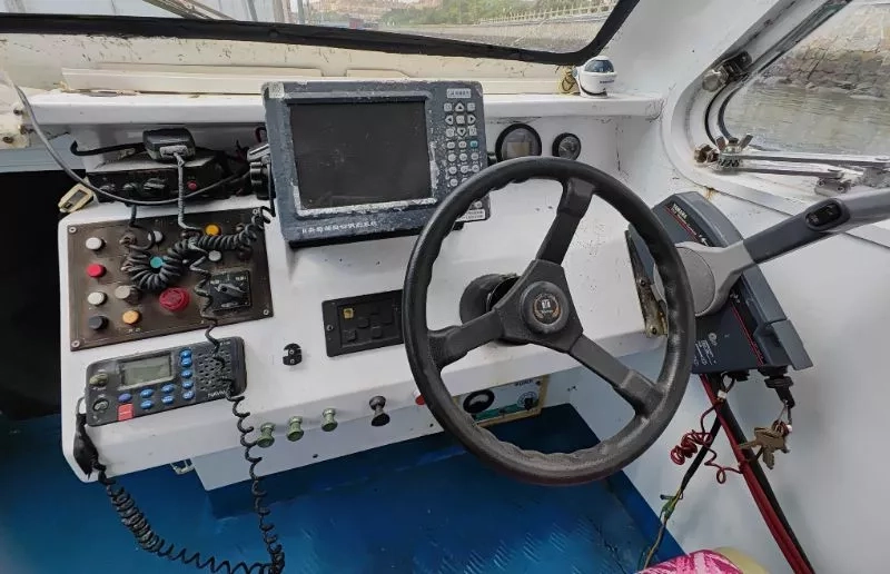 A3374 出售沿海交通艇，沿海航区，证书写交通艇，8.9米长，2.45米宽，核载12人，配员2人，配雅马哈200，ccs证书，珠三角看船。 (5)