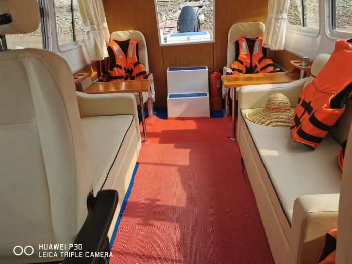 A4175 低价转让8.2米交通船，配铃木175马力，机器使用不到300小时，适合湖景旅游观光休闲，便宜处理。 (7)