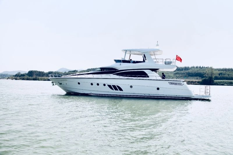 A3011 出售68尺豪华型飞桥游艇,全新现艇一艘,ccs证书,全国落户,2022年建造,航速20节,重点是二类艇,价格美丽!