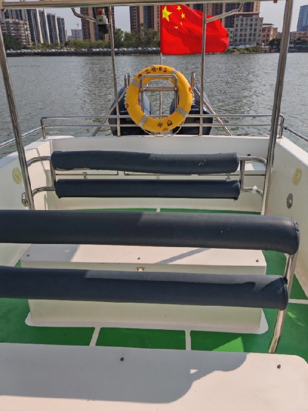 A4324 出售11.2米珠海飞驰双机300钓鱼艇一条，宽2.78米，额定人数10人，2023年建造，ccs四类艇，水星300挂机两台，100小时，准新艇，便宜处理。29万 (7)