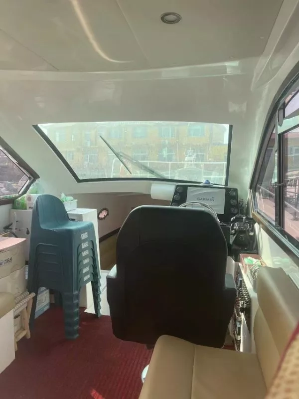 A3740 出售13.8米，宽3.79米，主机雅马哈300x3，游艇一艘，ZC4类证书。2020年建造，机器1000小时一半台速运行，价格非常优惠！ (3)