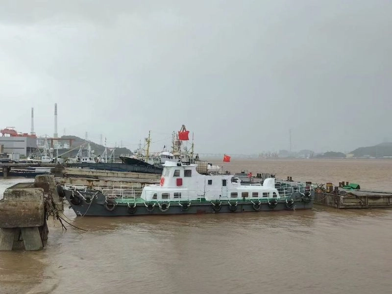 A3857 2003年出厂沿海交通船供应船 ，双机800马力，船长19.4米，载客8人 ZC证书齐全，浙江看船。