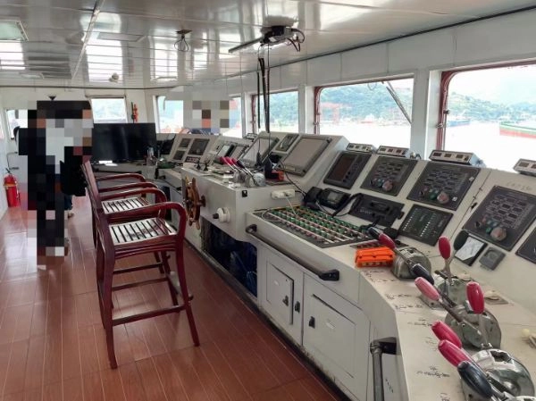 A2823 出售2017年11000吨沿海自卸砂船，船尺寸112X23.3x7   主机潍柴1900马力俩台！卸砂1600马力！船保养的非常好，即买即用！ (5)