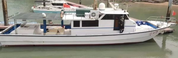 L164 出售20米二类玻璃钢钓鱼艇，2019年建造，主机玉柴401kw 两台，航速20节，ccs证书全国落户！