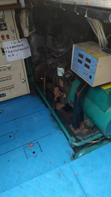 A3891 沿海交通船 2017年江龙船厂造  CCS证书齐全 乘员12人 配员2人 潍柴主机375匹双机 航速24节 船长26米宽4.8米 雷达设备保养好！ (9)