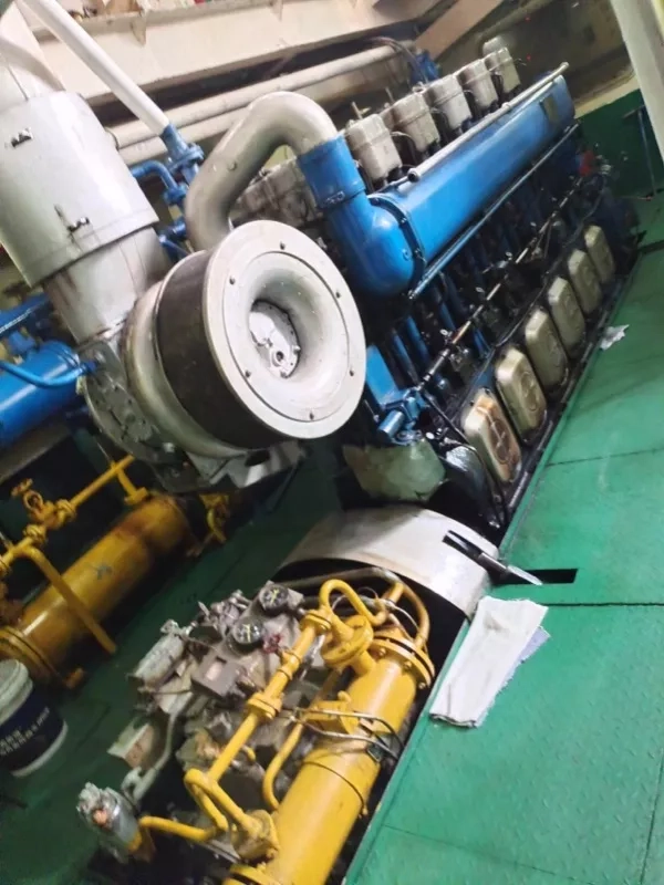 A3936 出售2009年出厂沿海普通拖船，总长29米，船宽7.6米，双主机600马力（广州柴油机厂）总吨位213吨，刚刚做好大保养，配套设备齐全可拎包开船，奥玛336万！ (14)