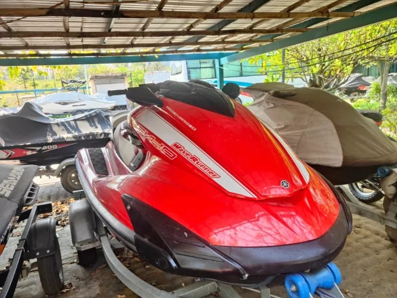 A3196 出售雅马哈1.8t，水上静音王，改装螺旋桨，刚刚做完所有保养，发动机状态极品