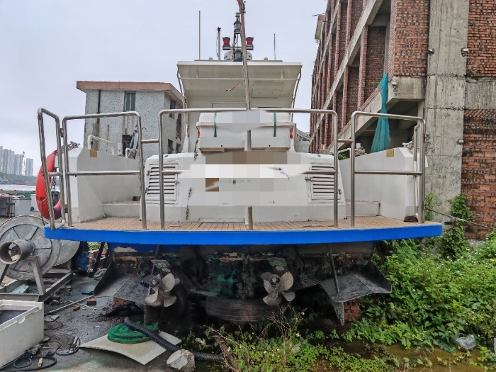 A2894 出售14.5米（50尺）全铝合金豪华钓鱼艇，双水星270马力柴油机器两台才100小时准新机，2020年建造，ccs证书，全国落户，船况漂亮，广东看船。新船200多万，现在船东叫价108万，看中可以直接和船东洽谈。 (4)