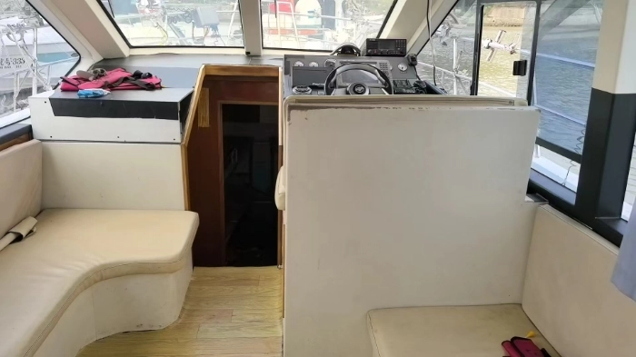 A4119 2022年下水ccs二类13.7米铝合金钓鱼艇。三机水星350使用时间680小时.2400升油箱船上配套齐全顶流机，雷达，鱼探，发电机，空调！广东看船 (5)