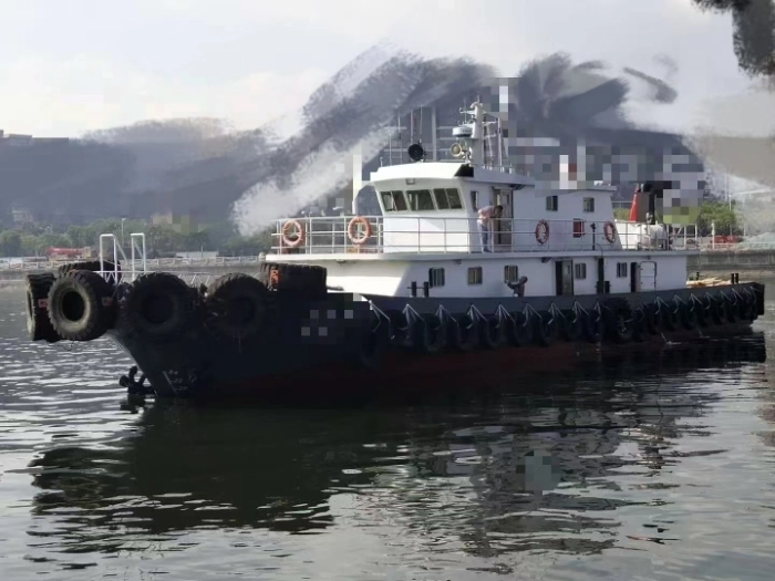 A4325 出售33米沿海交通船,宽6.2米,2017年建造,主机玉柴280马力两台,zc船检证书,证书齐全。明盘130万出售。