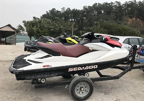 出售庞巴迪130GTS，船况好！