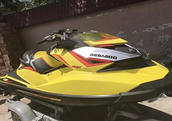 出售2015年末代260rxp  ，淡水110小时，保养非常好，只要6.5万！