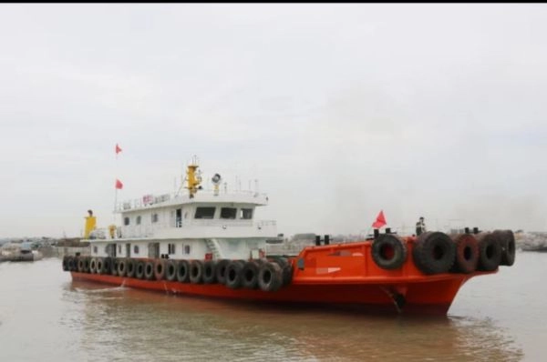 A2765 L204 出售40米沿海交通船一艘，钢质，2020年建造，主机330kw两台，共660kw，zc证书齐全。