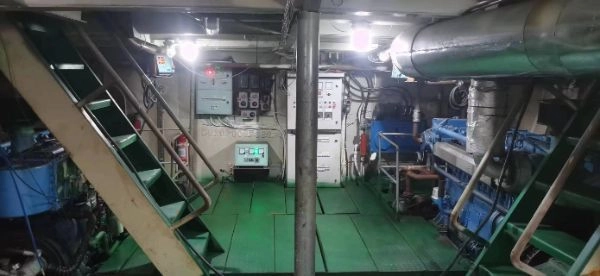 A2765 L204 出售40米沿海交通船一艘，钢质，2020年建造，主机330kw两台，共660kw，zc证书齐全。 (4)