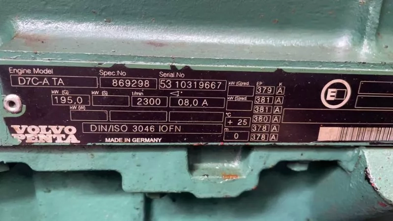 A3535 出售26米退役公务艇，宽4.8米，深2.2米，沃尔沃双机195kw两台，机器嘎嘎新，保养好，明盘30万，福建看船。 (4)