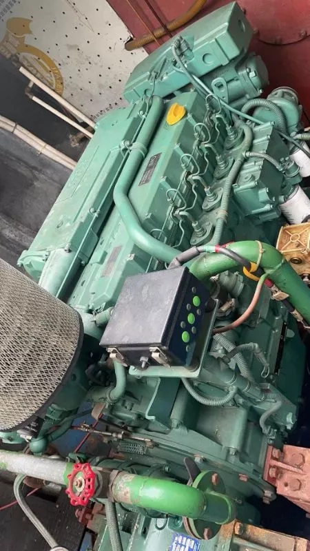 A3535 出售26米退役公务艇，宽4.8米，深2.2米，沃尔沃双机195kw两台，机器嘎嘎新，保养好，明盘30万，福建看船。 (5)