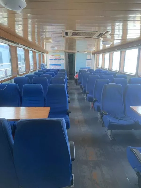 A3520 出售内河A级钢质交通艇，长39.92米，宽5.8米，2004年产，斯太尔双柴油机，船况免检，ccs证书，珠三角看船 (11)
