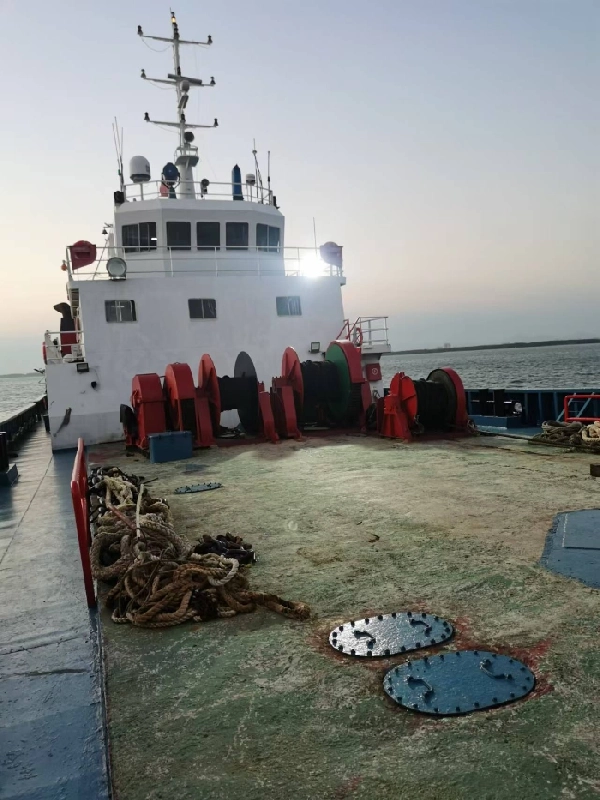 A4085 出售8000匹，55.8米近海航区拖轮一艘，总长，55.80米，船长51.22米，满载水线长51.42米，船宽	14.20米，型深6.2米，2022年建造，zc证书，可用于近海航区，海上交通，拖轮，供应船，或者国外项目。 (2)