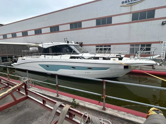 A4340 出售途达46尺ccs二类现艇，钓鱼艇一艘，长114.6米，宽3.3米，铃木300马力4台，2024年建造，全新现艇，奥玛明盘235万

​