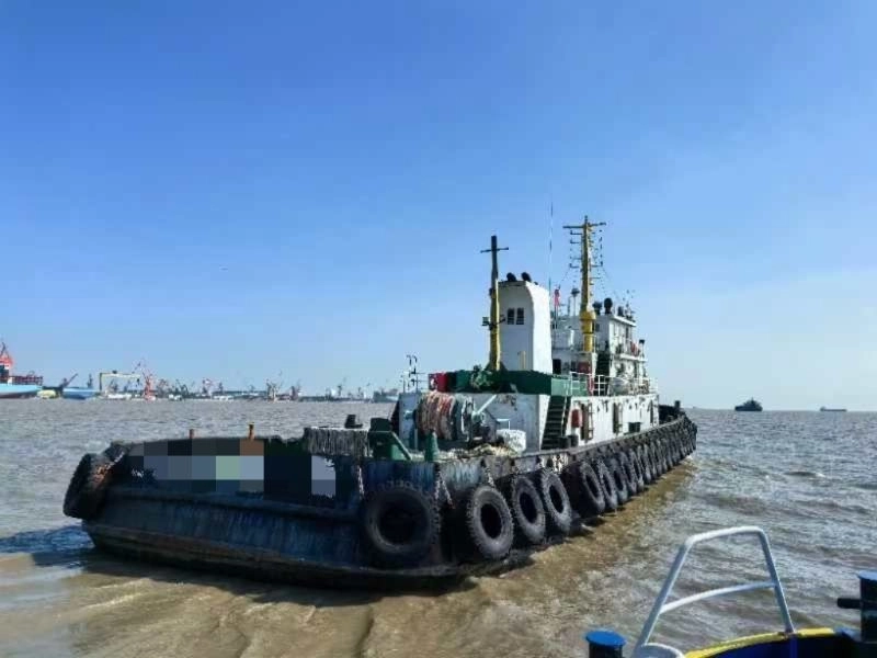 A4007 出售近海航区，3600马力拖轮一艘，建造日期，1990年10月，改建日期2005年。船体部分总长43.00	船长	39.10米满载水线长40.79船宽10.00米型深4.38米，奥玛明盘295万 (3)