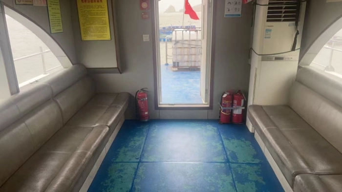 A4256 出售沿海普通客船一艘， 航行区域，沿海航区，建造完工日期	2011年11月09日，船长__	19.80	m	船宽	6.00 m，主机WP12C500 368.00千瓦两台，ccs证书，奥玛明盘45万 (5)