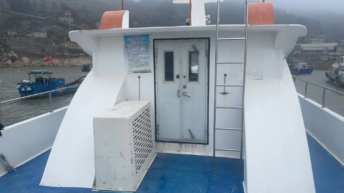 A4256 出售沿海普通客船一艘， 航行区域，沿海航区，建造完工日期	2011年11月09日，船长__	19.80	m	船宽	6.00 m，主机WP12C500 368.00千瓦两台，ccs证书，奥玛明盘45万 (6)