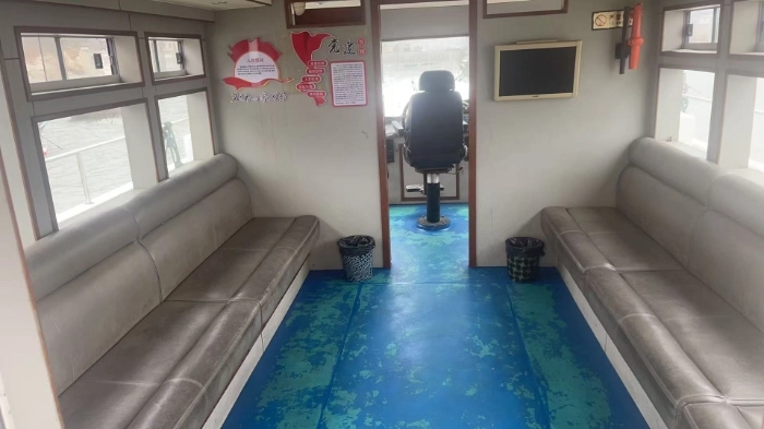 A4256 出售沿海普通客船一艘， 航行区域，沿海航区，建造完工日期	2011年11月09日，船长__	19.80	m	船宽	6.00 m，主机WP12C500 368.00千瓦两台，ccs证书，奥玛明盘45万 (7)