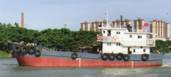 A2922 出售2007年造180吨沿海供水船，船级CCS  浙江造
尺寸：总长26.28/船宽6.19/型深2.58/满载吃水2，主机：潍柴6160/184KW  1台
