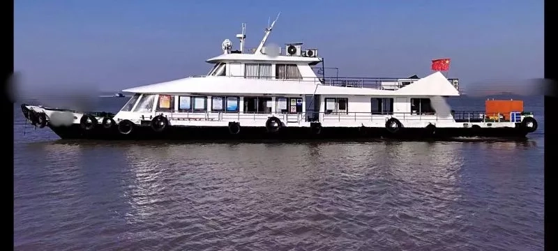 A3888 出售内河交通艇,2002年造,总长32米、宽6.62米、深1.8米,铁船,B级航区,双机176KW*2台,三类驾驶员,二类轮机员。