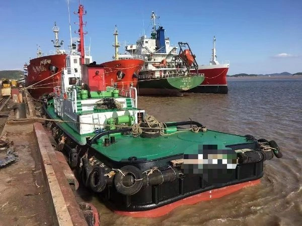 A2981 出售沿海2700匹拖轮一艘，zc证书齐全，船况非常好，价格优惠！ (3)