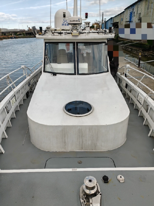 A4255 出售铝合金CCS，50尺（14.5米）二类4机300水星，共1200马力，高速钓鱼艇一艘，带休闲舱，休息仓，10个床位，土豪级钓鱼艇，奥玛全网明盘180万 (5)
