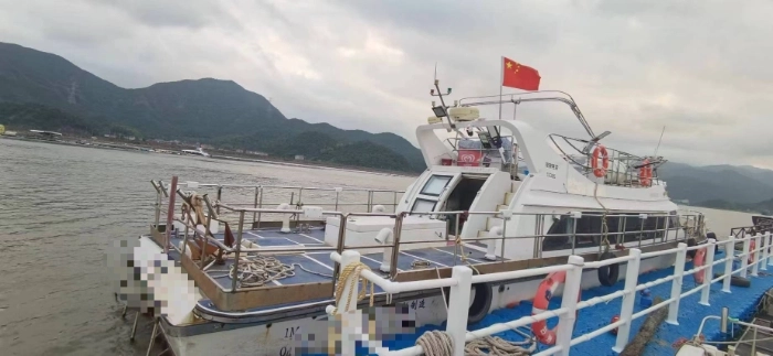 A4079 出国产飞桥游艇长18.45米宽4.2米ZC三类带夜航420潍柴发动机，10kw发电机，具备KTV厨房、独立卫生间 (6)