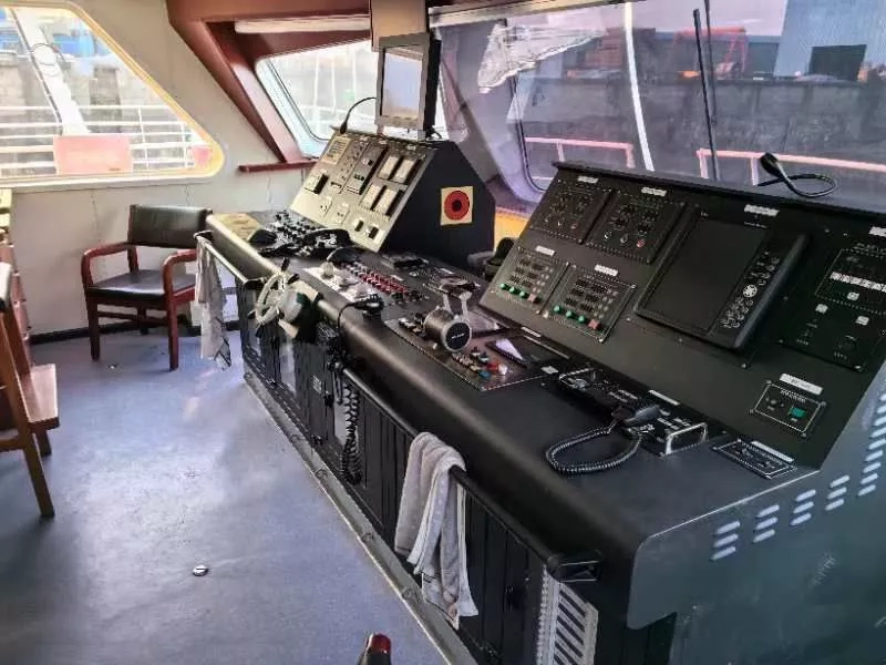 A3938 出售近海航区双体钢制交通船，长27.6米，宽，9.6米深，3.2米，2017建造，主机600kw两台，ccs证书，全国落户，奥玛明盘330w (6)