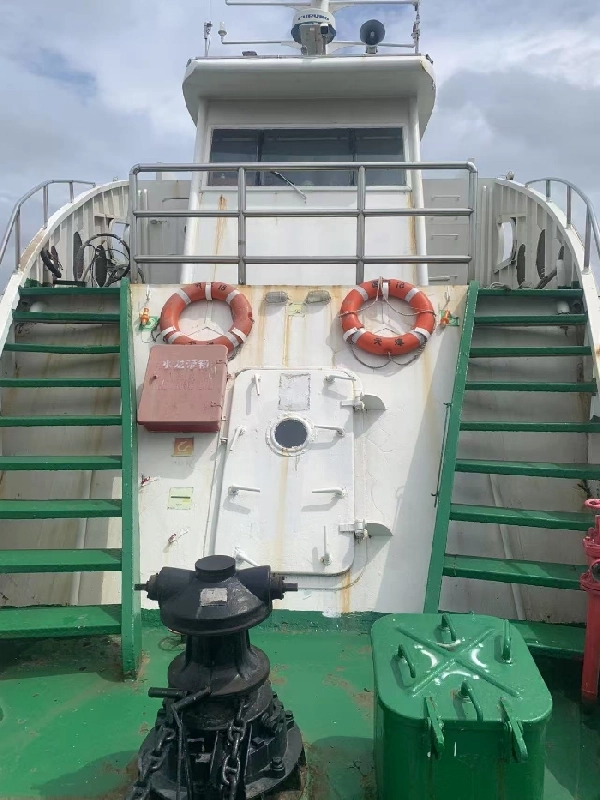 A4579 出售一艘CCS沿海150客位客船，船舶类别为普通客船，总长32.00米，宽7.3米，深2.1米，可乘150人，2008年建造完工，船体钢质，设备含大抓力锚、锚链等，船况清晰，明盘68万 (3)