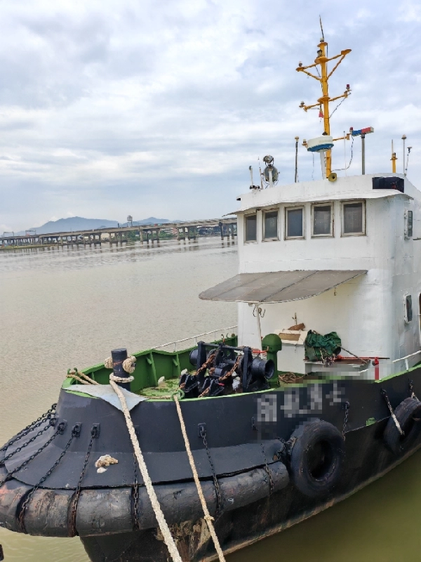A4061 沿海航区拖轮 CCS证书齐全 2023年翻新好 整体船保养极好即可开工 船总长26米宽5.8米型深2.7米奥玛明盘68万 (2)