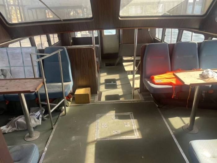 A4348 出售进口玻璃钢退役交通船，全进口轮机，卡特彼勒3406，437马力两台，IRM 齿轮箱，奥南16ke发电机，船长：15.60m型宽：4.80m 型深：2.10m,乘客定额：11人1996年台湾建造， 奥玛明盘28万 (4)