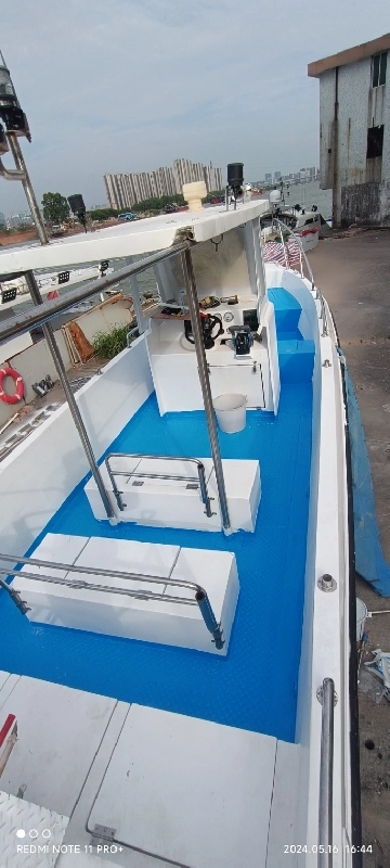A4425 出售中山大飞洋8.98米钓鱼艇一艘，宽2.37米，深1.35米，2014年建造，铃木175双机，机器全新，ccs四类，现在船东要求卖19.5万，广东中山看船。 (5)