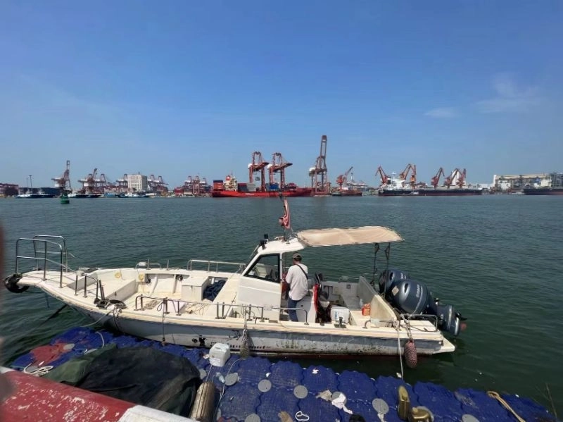 A4002 出售8.93米钓鱼艇，宽2.3米，2022年建造，主机雅马哈115四冲两台，机器使用390小时，ccs4类证书，奥玛明盘16.6万