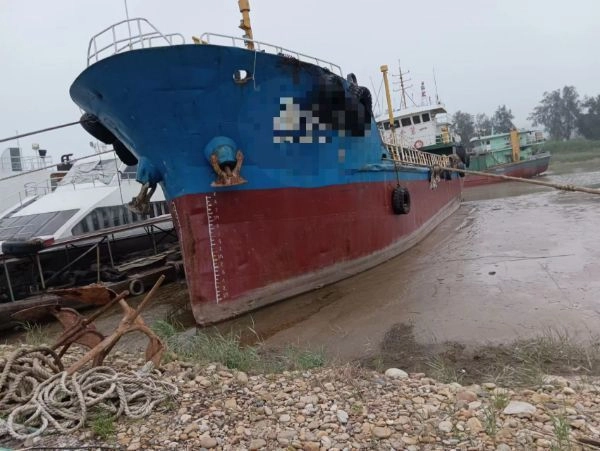 #L 167 出售沿海570吨油船一艘，2008年建造，船况好，zc船检，价格非常漂亮！ (2)