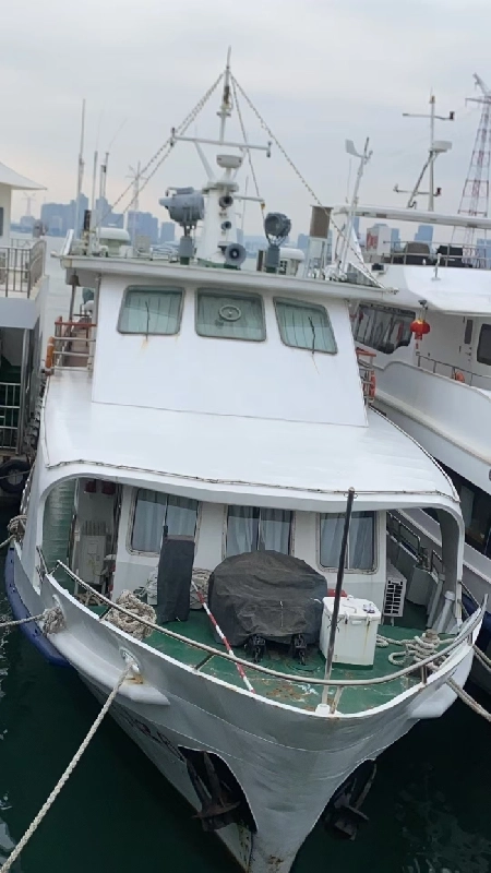 A4133 出去沿海钢质客船一艘，
建成日期:2003-12-18 船舶种类:普通客船	船舶材质:钢质
总长:32.00米	型宽:6.50 米	型深:2.85 米	
总吨:199	净吨:99	航区:沿海
机种类:内燃机	主机数目:2	总功率:400.00千瓦	
载客定额:73人 (2)