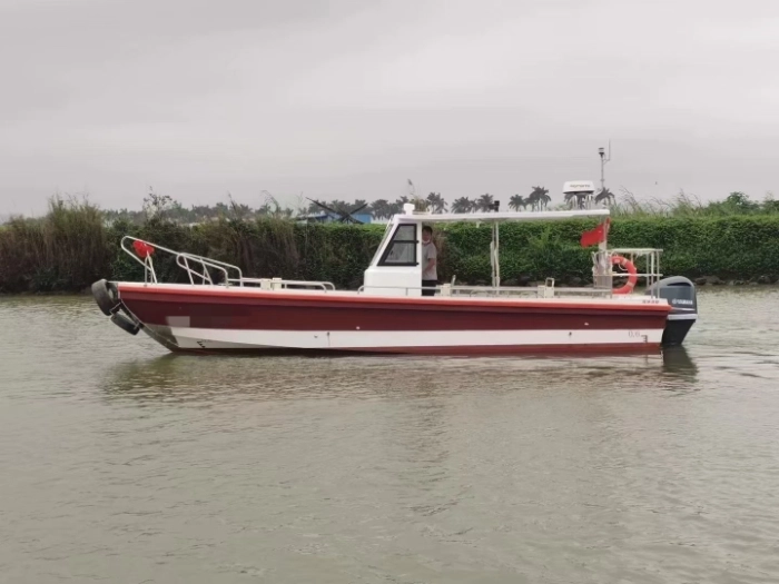 A4416 出售9.33米海珠单机雅马哈300匹钓鱼艇一艘，宽2.54米，深1.3米，2023年5月建造，机器180小时，带雷达，带夜航，带顶流机，明盘19.5万，不带顶流机少一万。