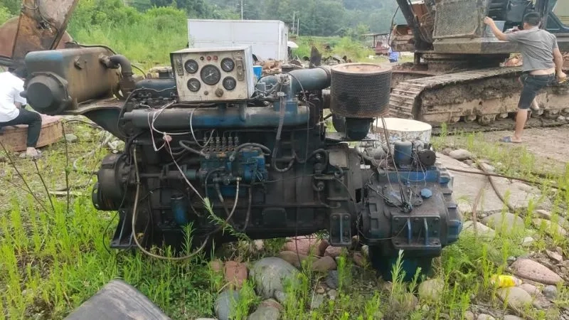 A3926 人在现场，拿下上柴股份240马力船机3套，配套135齿轮箱，需要的朋友私信[抱拳][抱拳]专业收售、拆解、二手船舶和机械设备！
