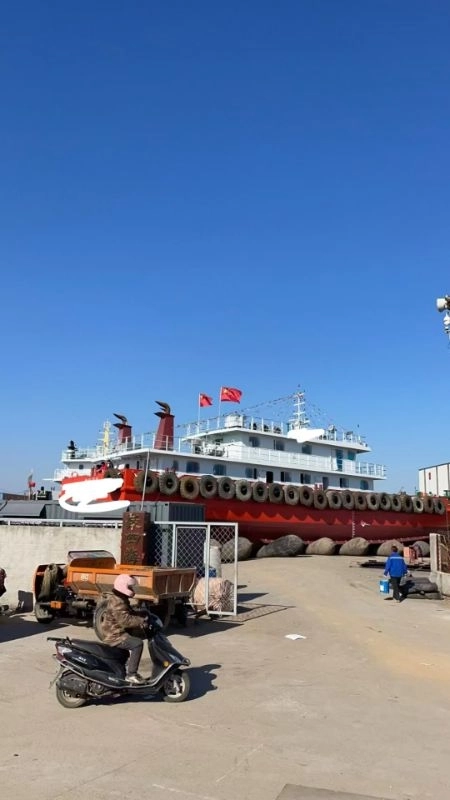 A4011 近海航区A1+A2交通船辅助船 ZC证书 2023年建造 乘客11人 玉柴主机800匹 准新船。另有一艘1000匹其他参数相同 (3)