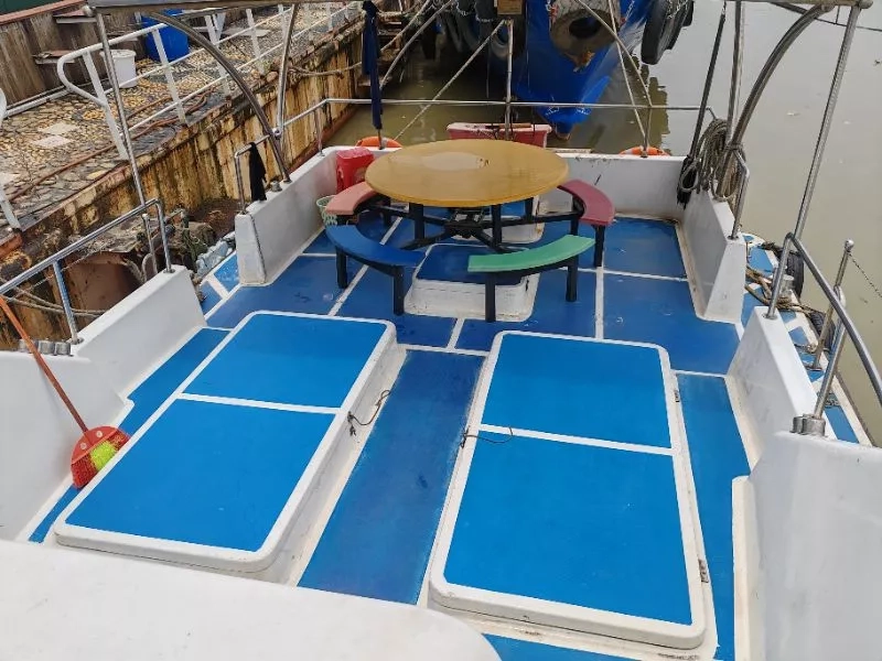 A3780 出售ccs证书沿海交通船一艘，证书船舶类型是交通船，长20米，宽4.8米，主机潍柴WD615 205kw两台，带接待厅，厨房，豪华装修，2013年建造，保养好，明盘86万。 (8)