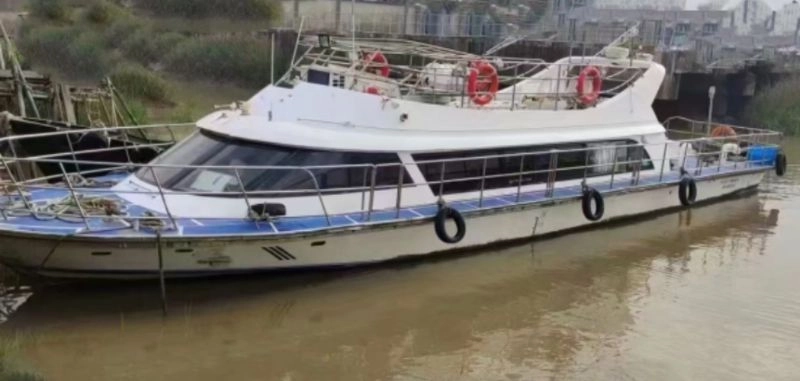 A3136 出售玻璃钢游艇,尺寸:18.45m/4m/1.5m,400马力,2017年,第三类游艇,zc船检手续齐全,浙江看船。