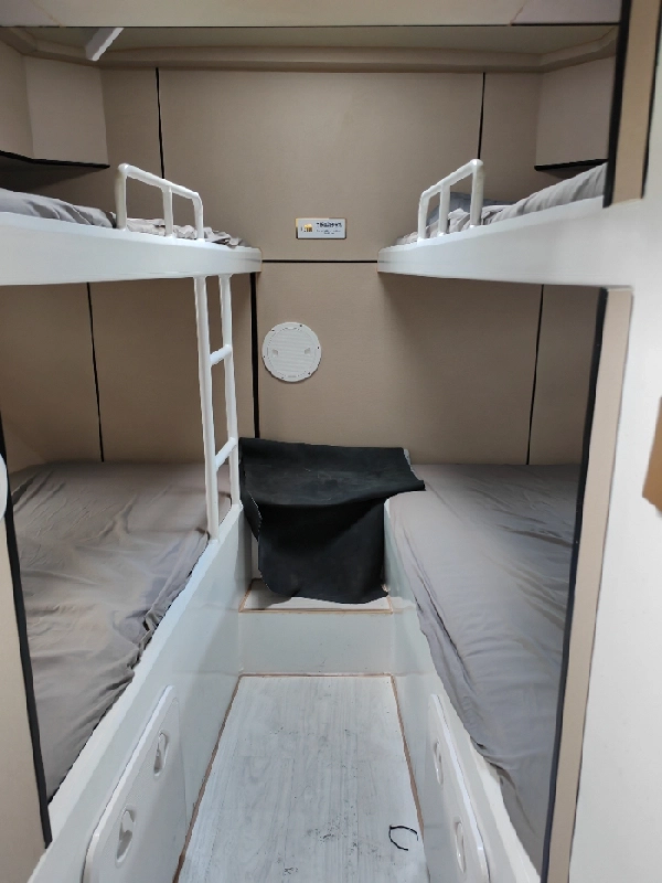 A4259 出售56尺CCS二类4机350共1400马力铝合金钓鱼艇一艘，2023年建造，全部钓鱼装备齐全，鱼探，顶流机，卫星wifi，全新现货，奥玛明盘238万！ (12)