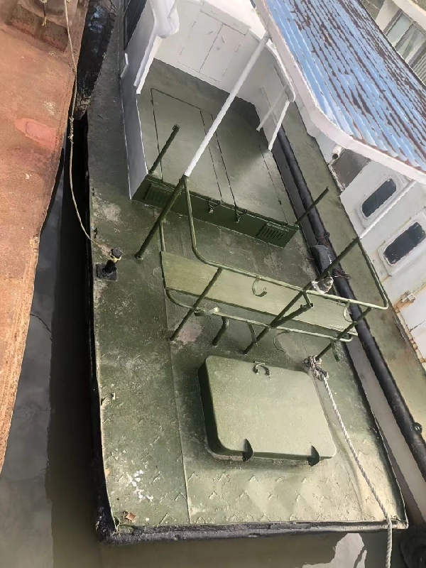 A4316 出售钢铁小游艇，12×2.6米150马力 明盘4万5 (3)