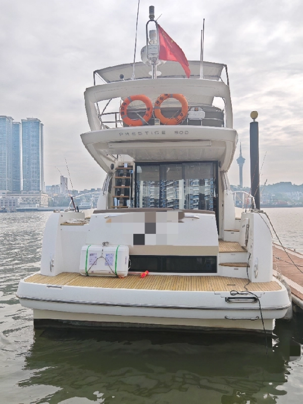 A4161 #二手进口游艇#50尺法国亚诺飞桥游艇  2011年建造，主机沃尔沃600匹两台Ips 三类ccs游艇证书全国落户。 (4)