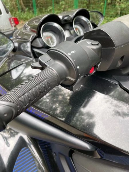 A2911 精品雅马哈fzr，行驶41小时，1.8t发动机，靓[强]，喜欢赶紧！ (7)